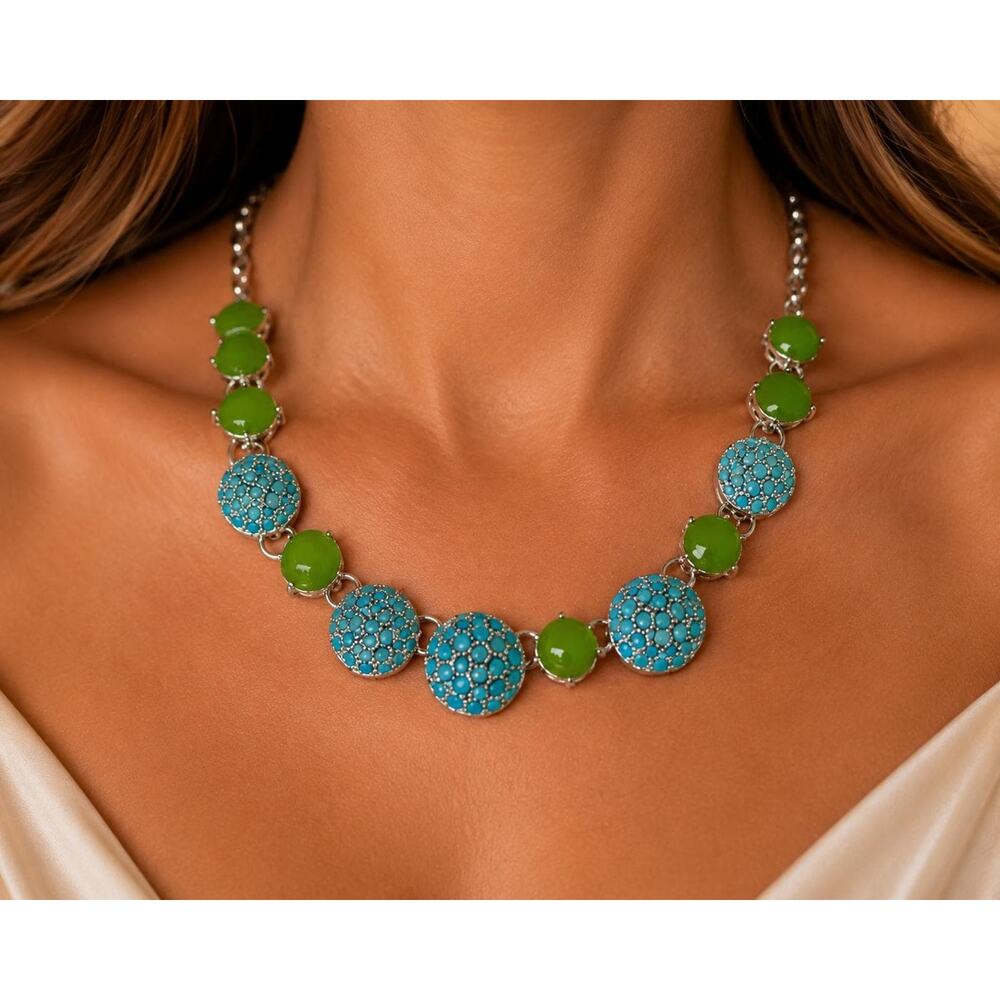 Liz Claiborne Blue Green Statement Necklace 
Silver Tone Bubble Disc Necklace - Picture 11 of 11